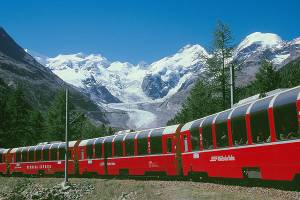 Xtrallusion photo library of independent, self-guided walking and sightseeing holidays in Italy. Pictures, images, photos and photographs taken along the way of this 1-day walking itinerary, to give you a visual impression of the day's walk.